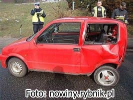 Wypadek dwóch fiatów na Kościelnej